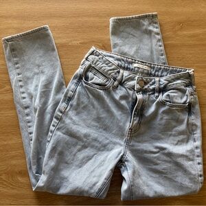 PacSun Light Wash High Rise Mom Jeans - Women's 25